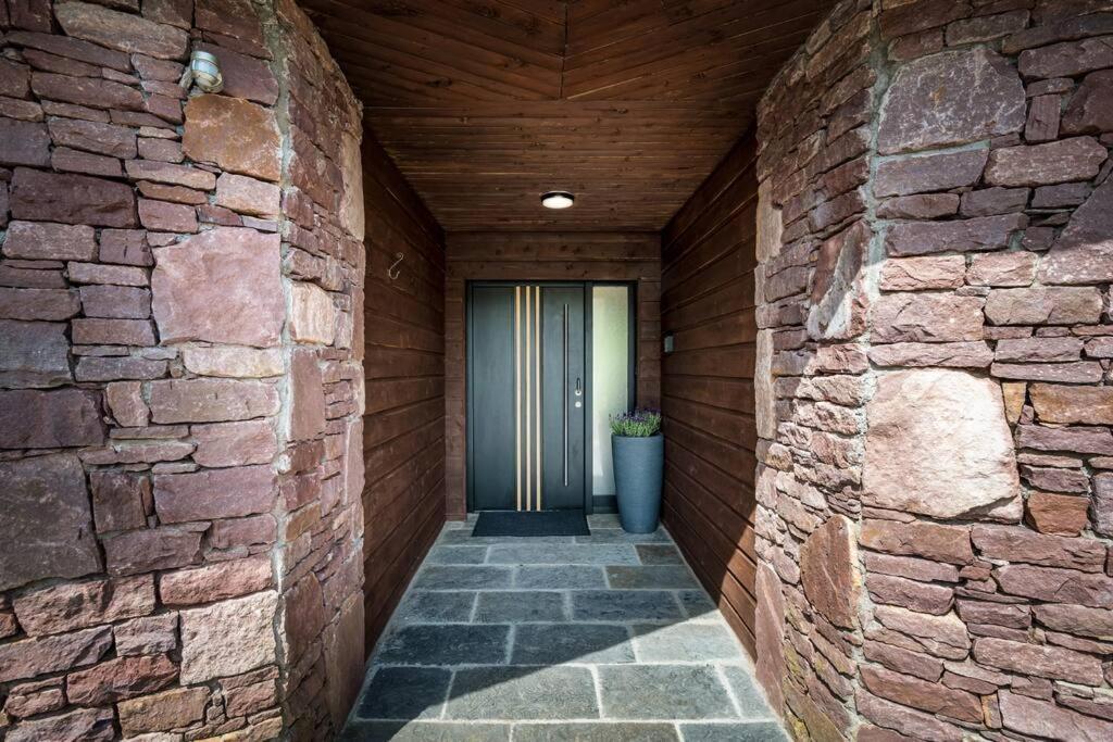 Heather Lodge With Sea And Mountain Views ลีนอน ภายนอก รูปภาพ